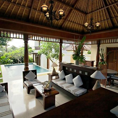 Pat-Mase Villas جيمباران المظهر الخارجي الصورة
